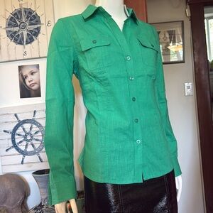 NWT northern reflections size small Green Button-Up Top linen and cotton blend